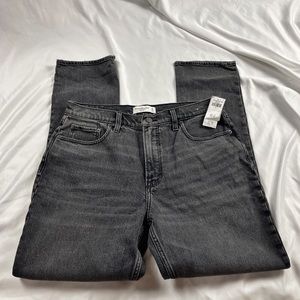 NWT Abercrombie 90s skinny high rise size 32(14)